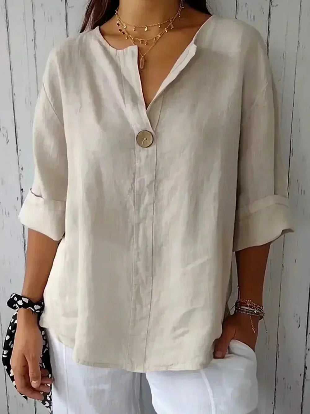 ZETHA™ | Relaxed V-Neck Top