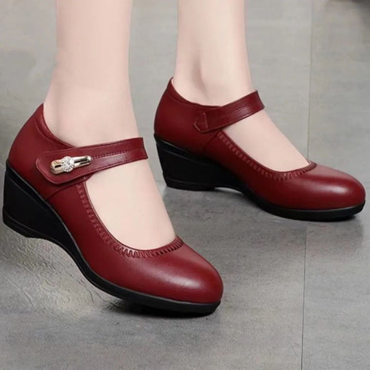 MANDY™ | Soft leather shoes with heels and a soft, non-slip sole
