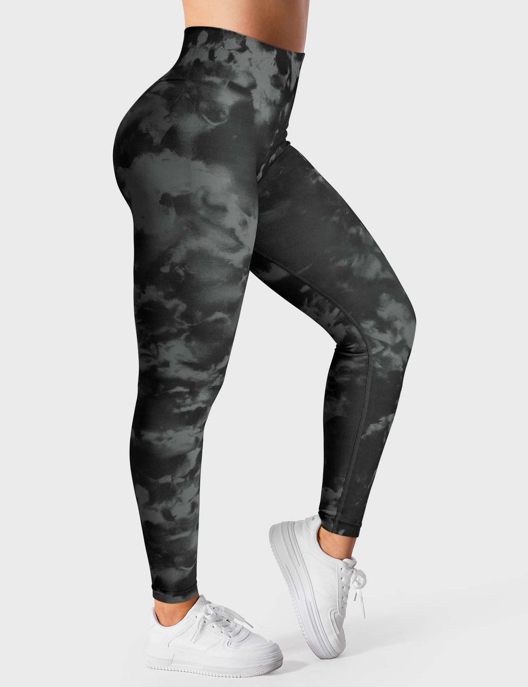 VICTORIA™ | Seamlessly printed leggings/shorts