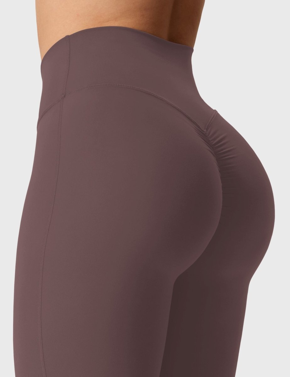 KOURTNEY™ | Flared leggings with V-waist