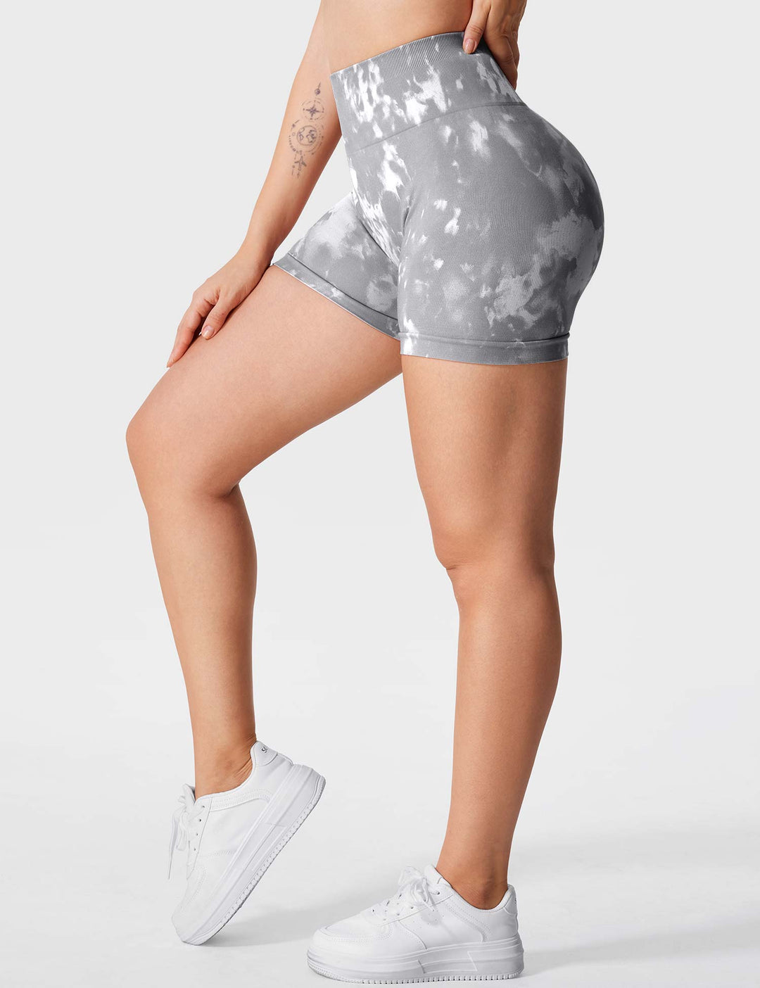 VICTORIA™ | Seamlessly printed leggings/shorts