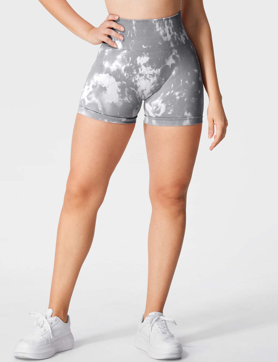 VICTORIA™ | Seamlessly printed leggings/shorts