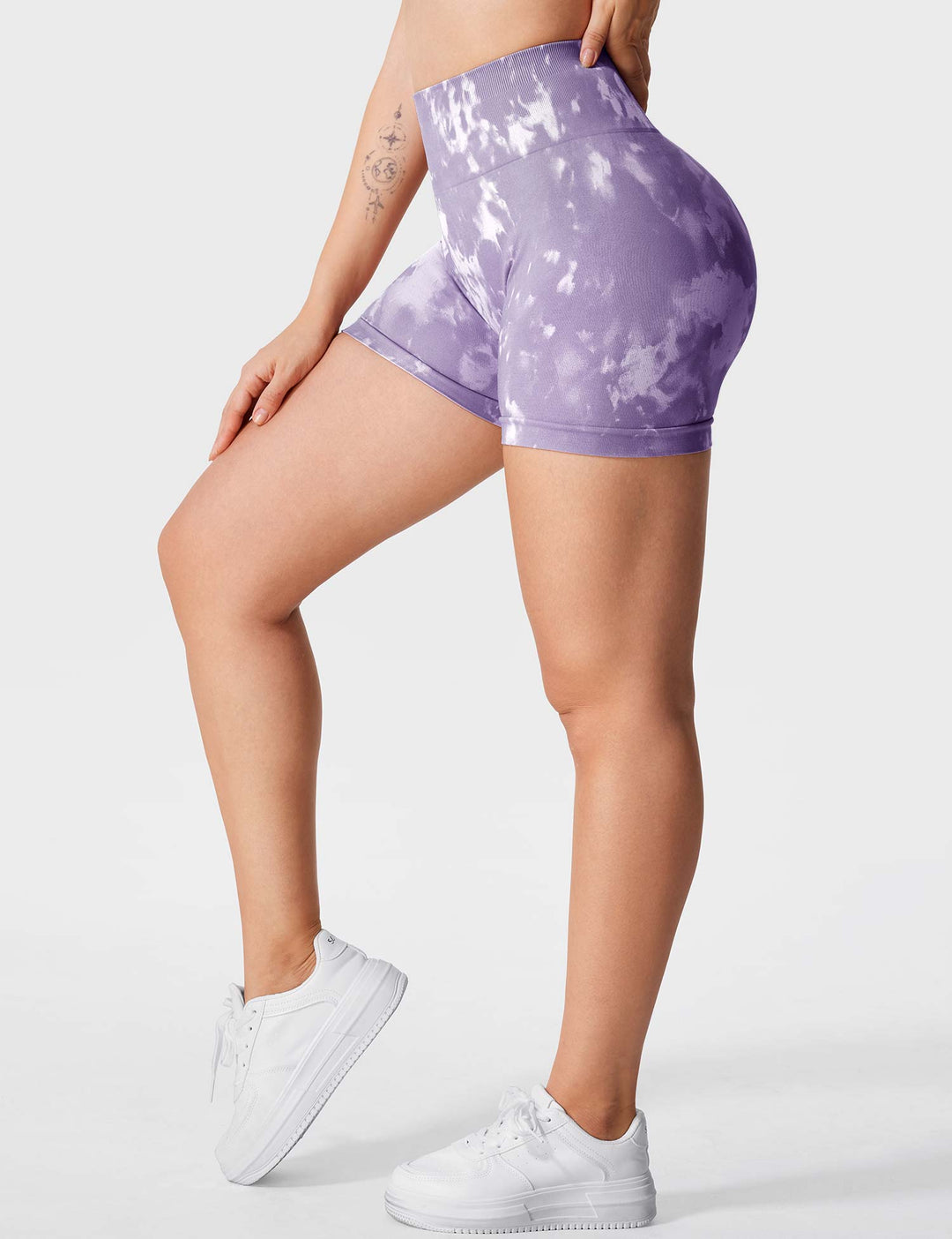 VICTORIA™ | Seamlessly printed leggings/shorts